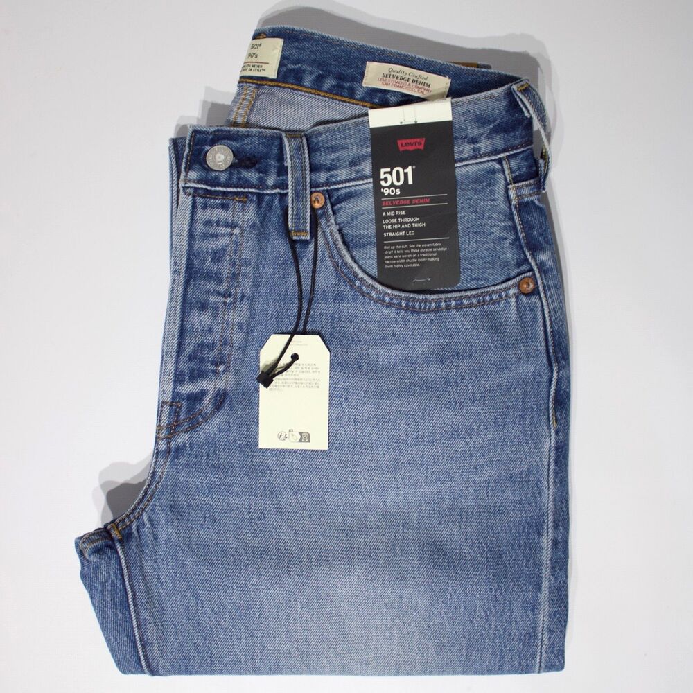 Levi's Light Wash Straight Leg Women's Jeans - Picture 3 of 16